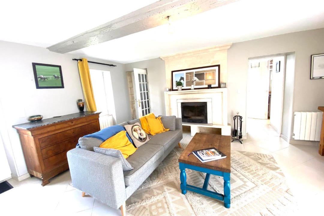 Photo of Livingroom in Silly-en-Gouffern