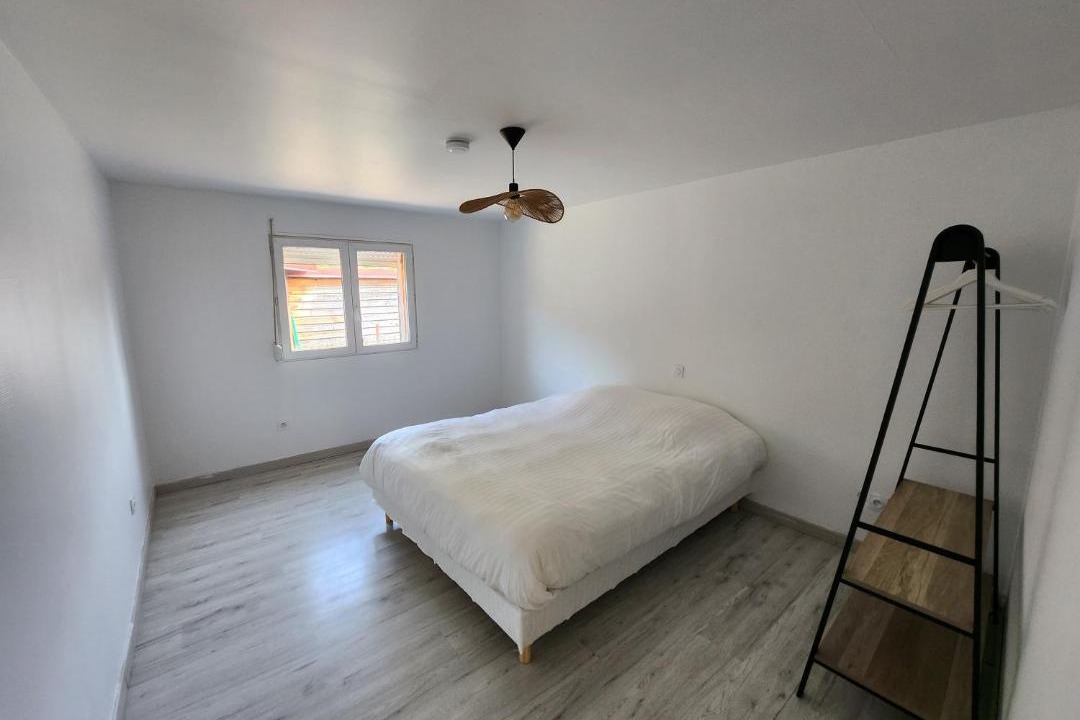 Photo of Bedroom in Dreuil-les-Amiens