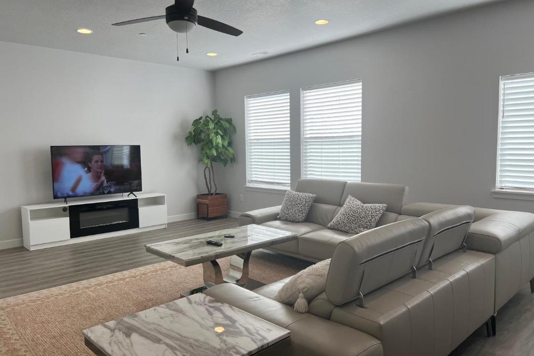 Photo of Livingroom in Draper