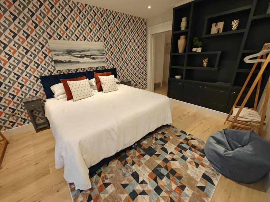 Photo of Bedroom in North Acton