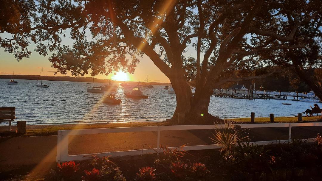 Photo of Others in Russell