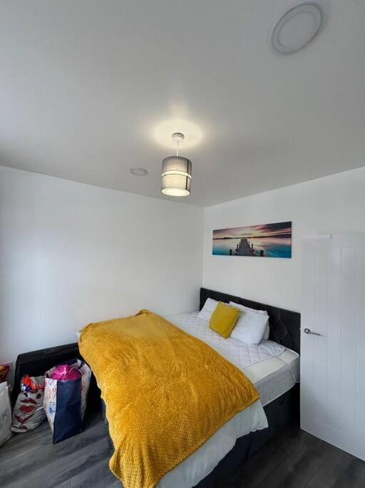 Photo of Bedroom in Aylestone