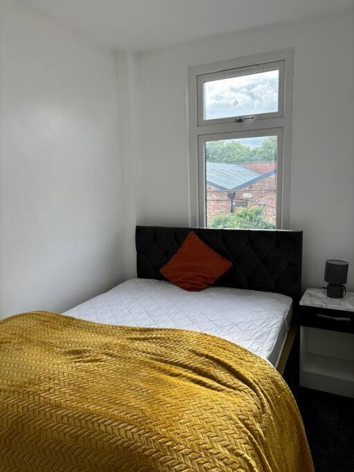 Photo of Bedroom in Aylestone