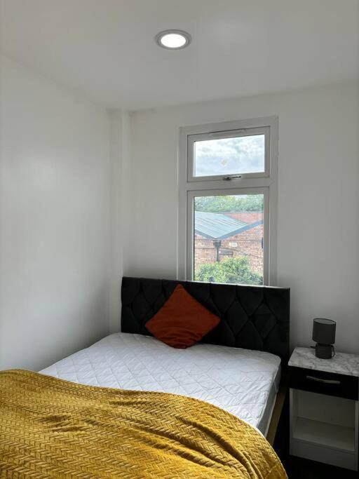 Photo of Bedroom in Aylestone