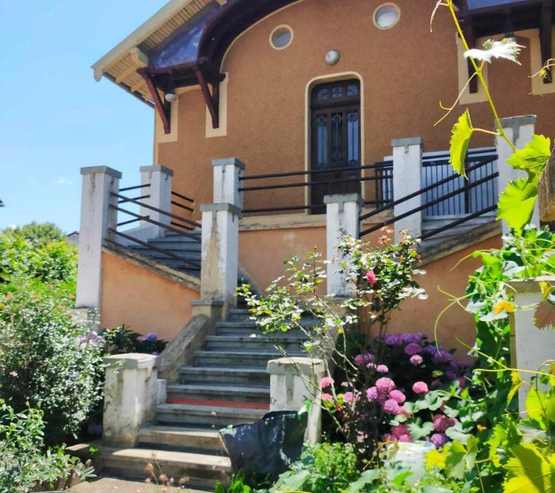 Photo of Others in Cusset