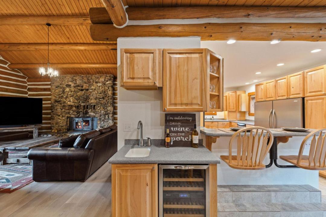 Photo of Kitchen in Victor