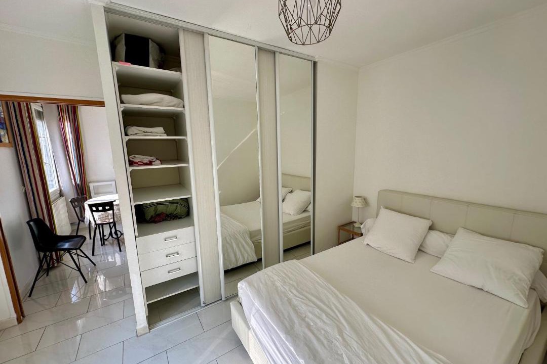 Photo of Bedroom in Saint-Mande