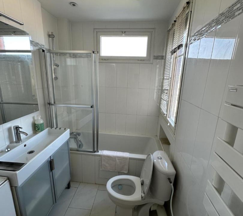 Photo of Bathroom in Saint-Mande