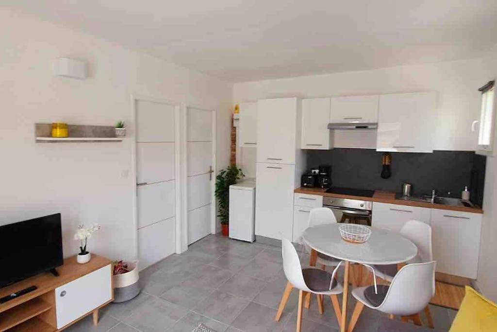 Photo of Kitchen in Saint-Laurent-d'Aigouze