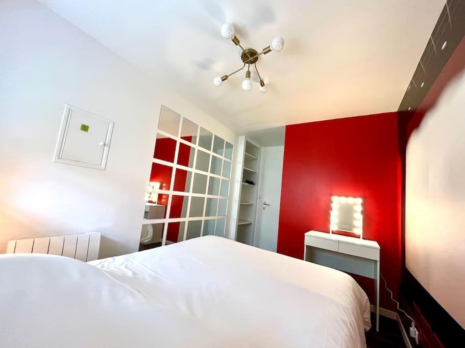 Photo of Bedroom in Sens