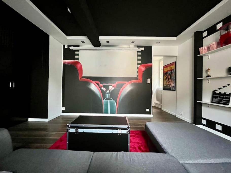 Photo of Others in Sens