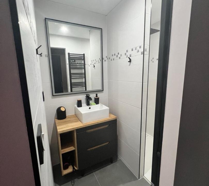 Photo of Bathroom in Thuir