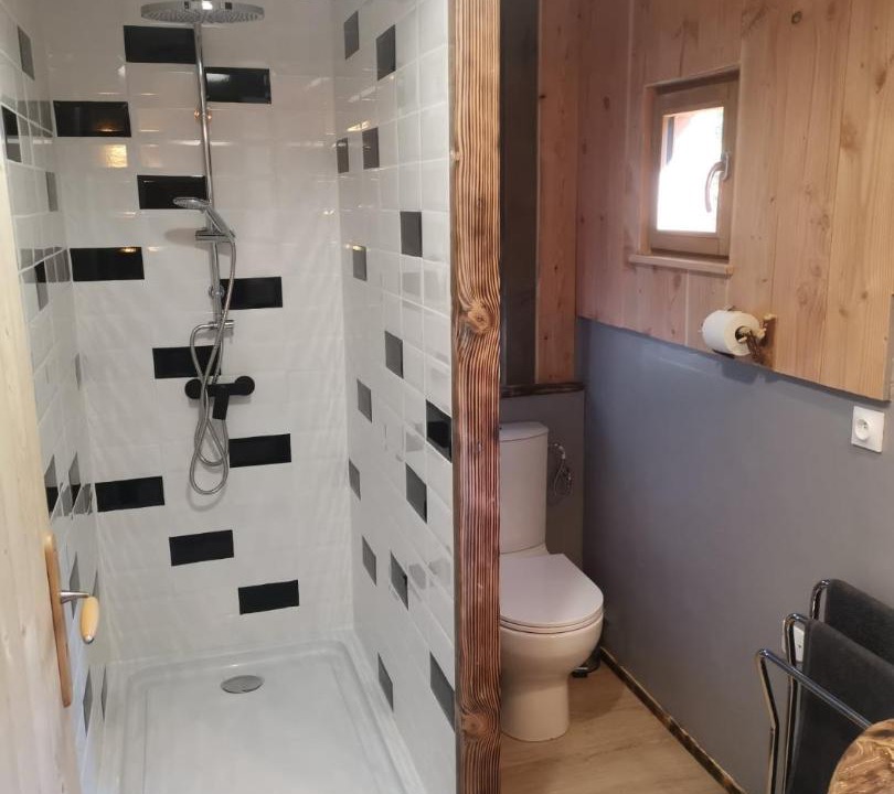 Photo of Bathroom in Vitrac-sur-Montane