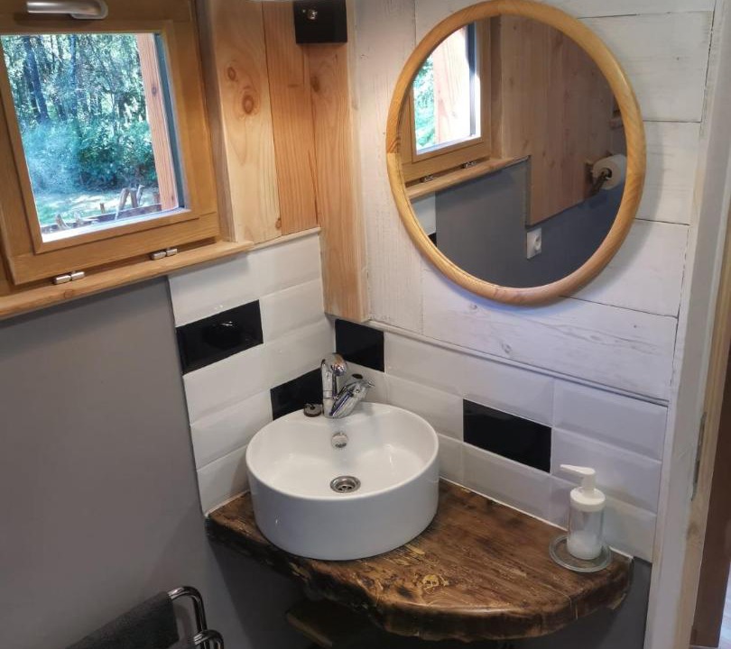 Photo of Bathroom in Vitrac-sur-Montane