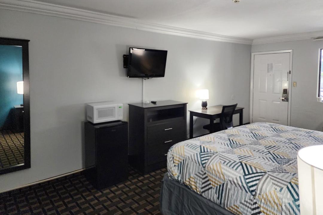 Photo of Bedroom in Crowley