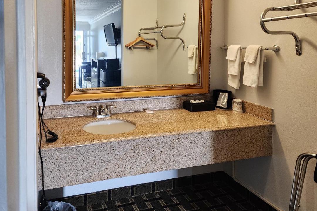 Photo of Bathroom in Crowley