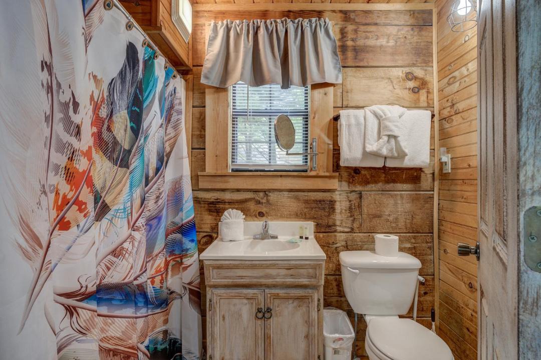 Photo of Bathroom in Sevierville