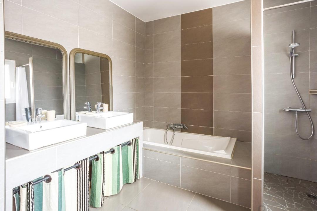 Photo of Bathroom in Portel-des-Corbieres