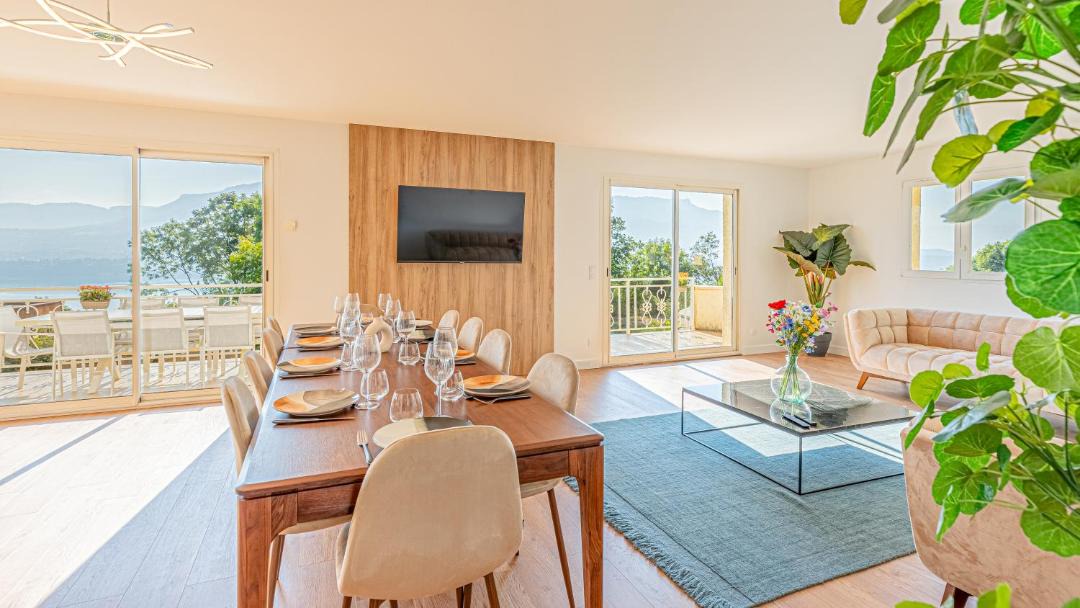 Photo of Others in Bourdeau