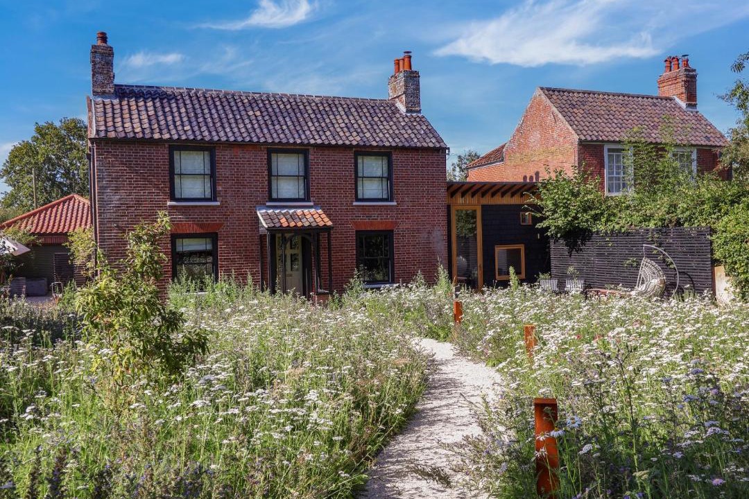 Photo of Buildings in Hopton