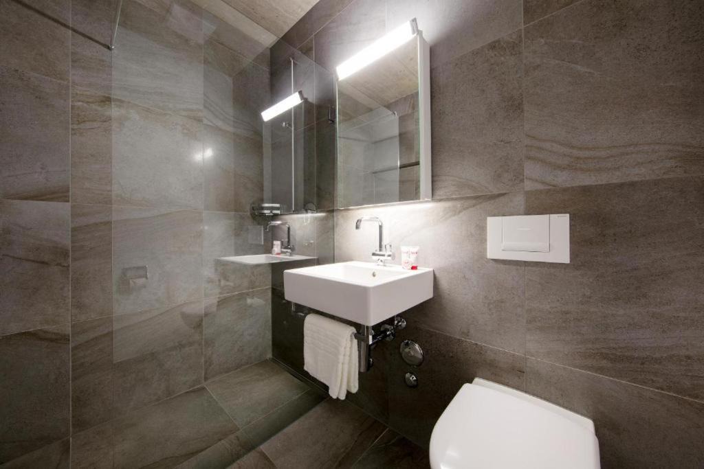 Photo of Bathroom in District 4