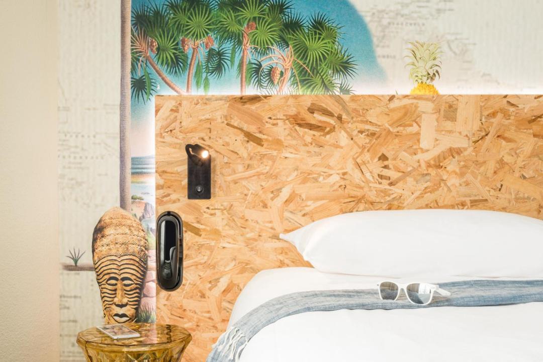 Photo of Bedroom in Republique–Point-du-Jour