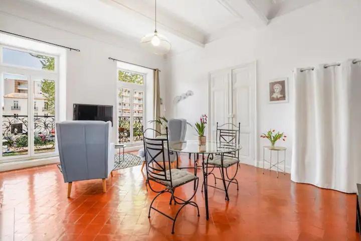 Photo of Livingroom in Anatole France