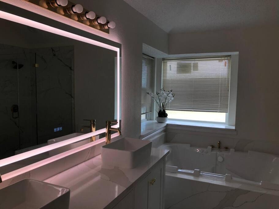 Photo of Bathroom in Mesquite