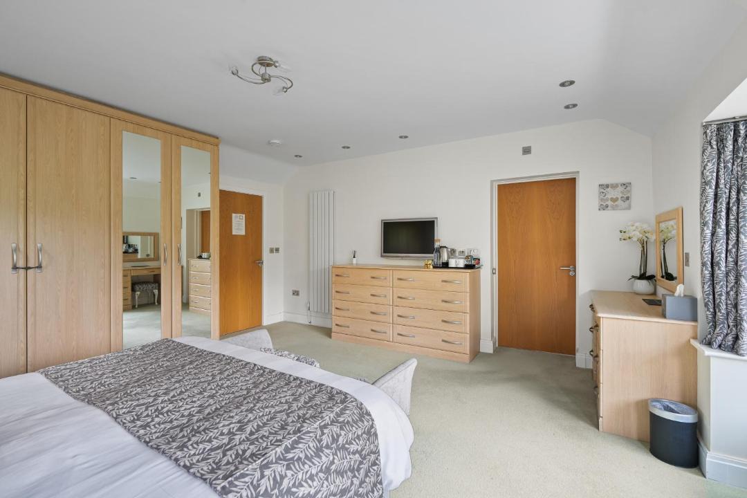 Photo of Bedroom in Alton