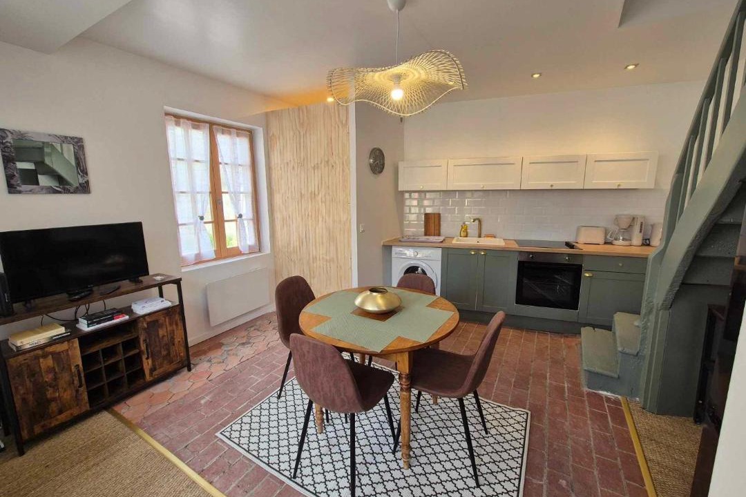 Photo of Others in Eu