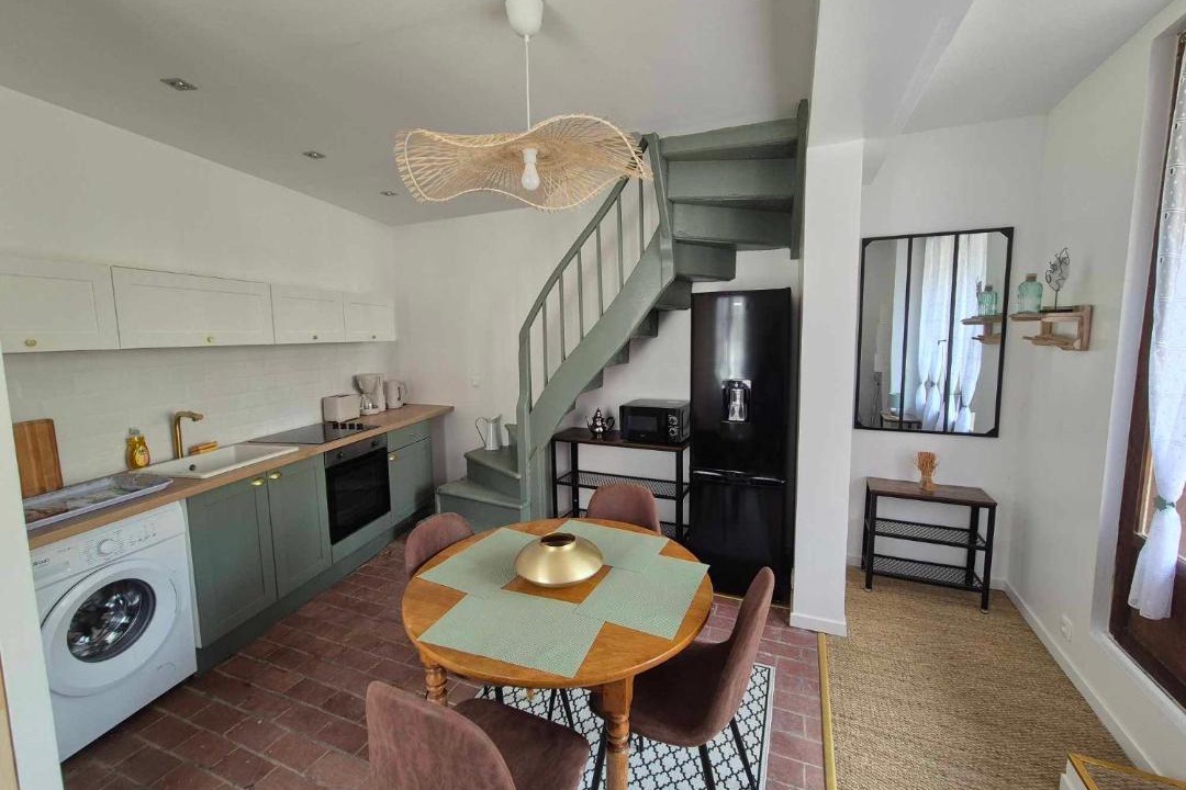 Photo of Others in Eu