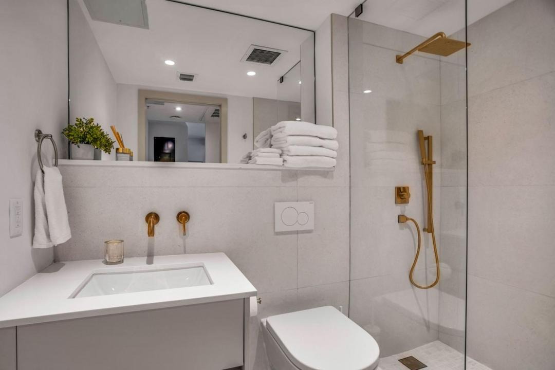 Photo of Bathroom in South Pointe