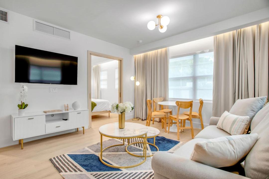 Photo of Livingroom in South Pointe