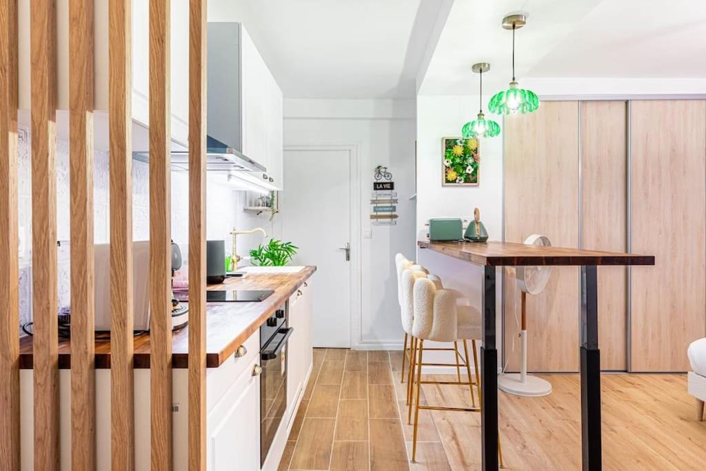 Photo of Kitchen in Porte-Saint-Martin