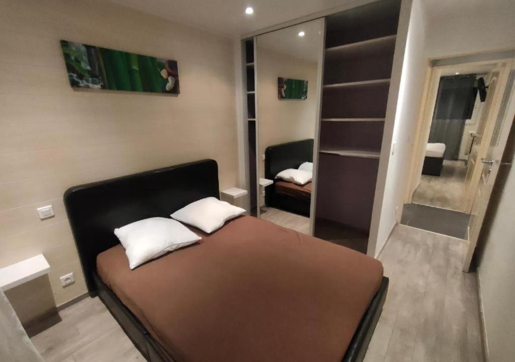 Photo of Bedroom in Tarbes