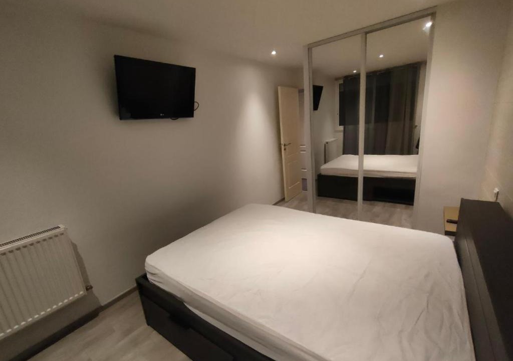 Photo of Bedroom in Tarbes