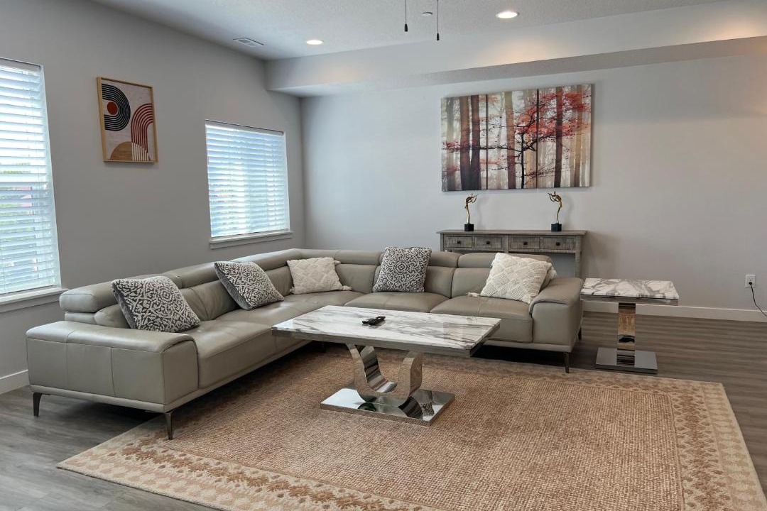 Photo of Livingroom in Draper