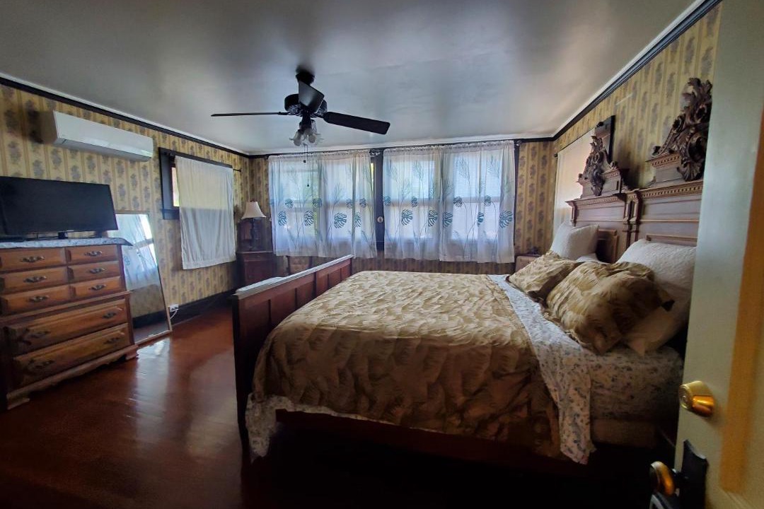 Photo of Bedroom in Manoa