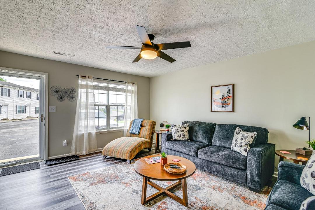 Photo of Others in Bowling Green