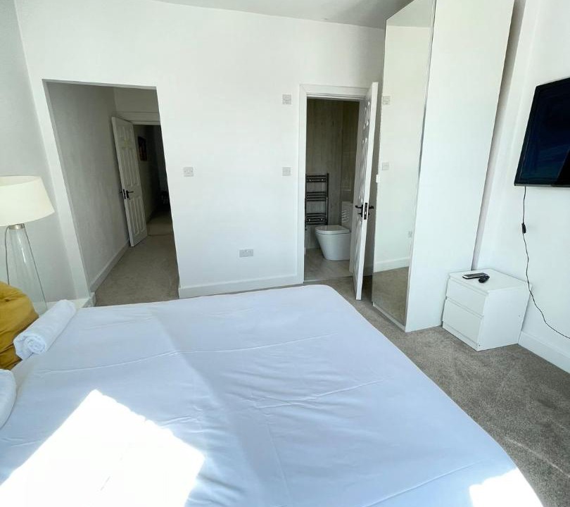 Photo of Others in Edgware