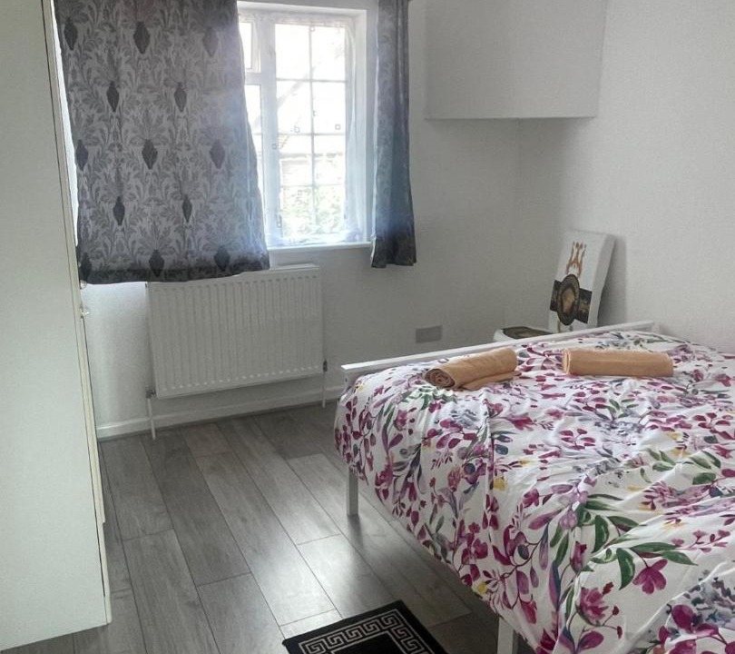 Photo of Others in Edgware