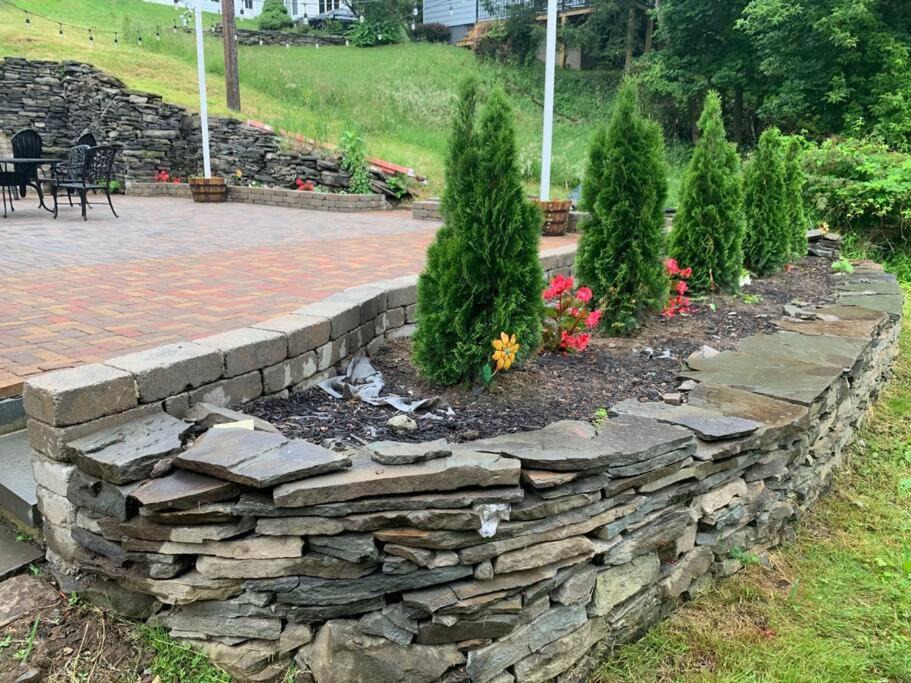 Photo of Others in White Mills