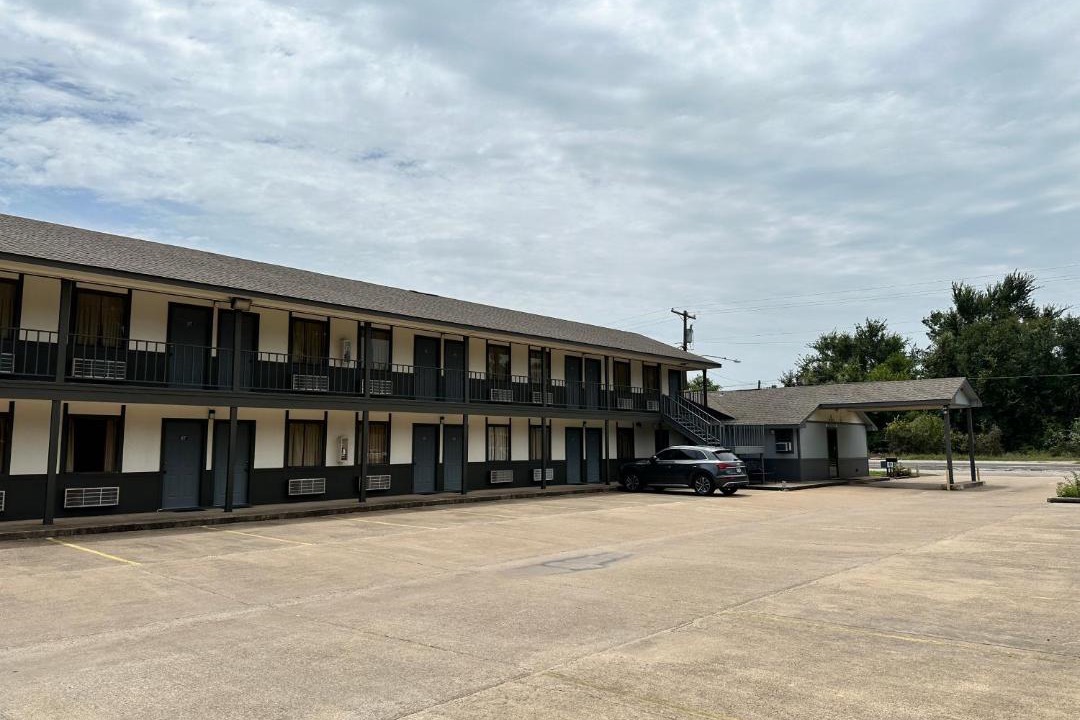Photo of Buildings in Jewett