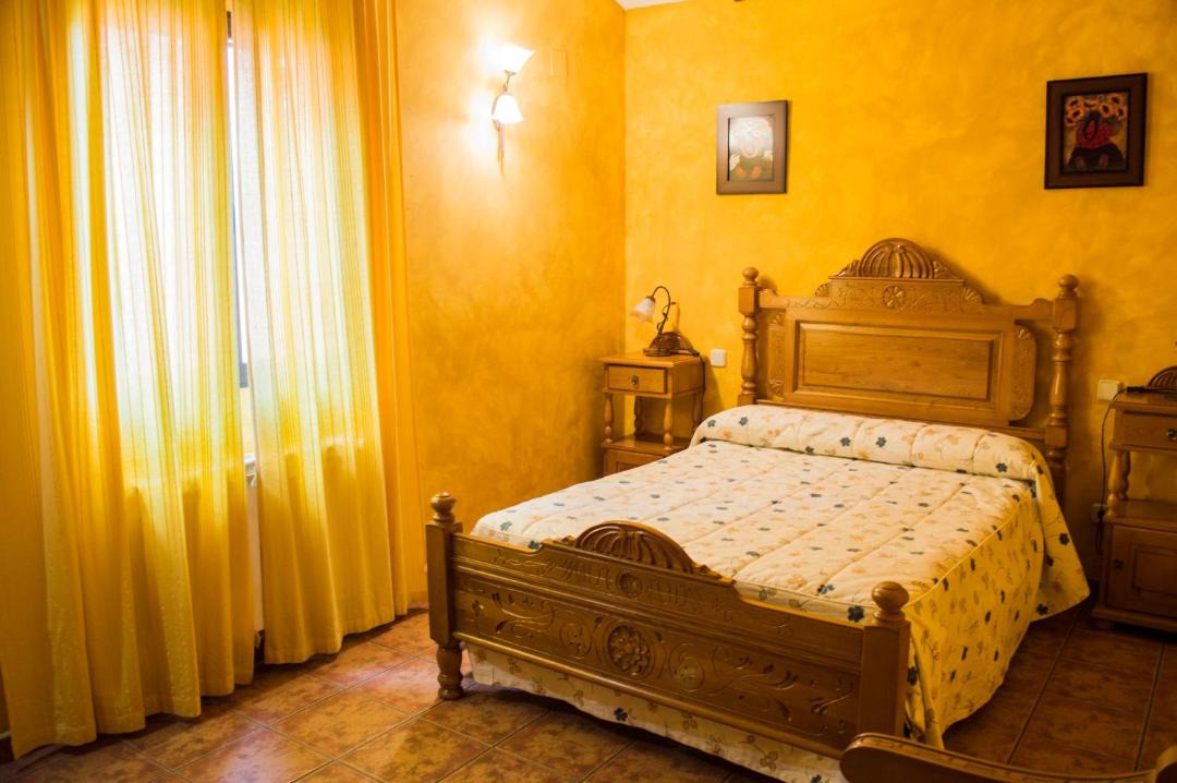 Photo of Bedroom in Tamajon