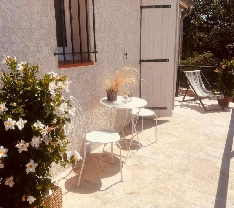 Photo of Others in Regusse