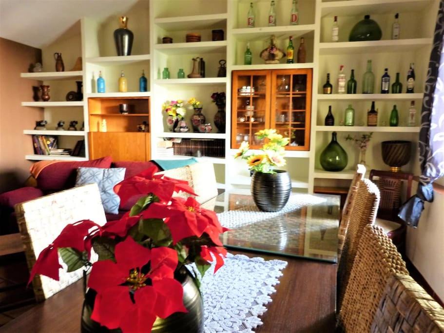 Photo of Livingroom in Alcover