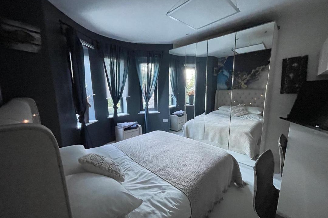 Photo of Bedroom in Caterham