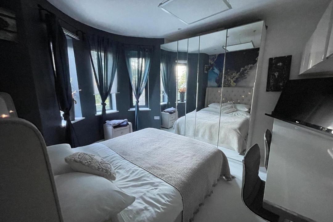 Photo of Bedroom in Caterham