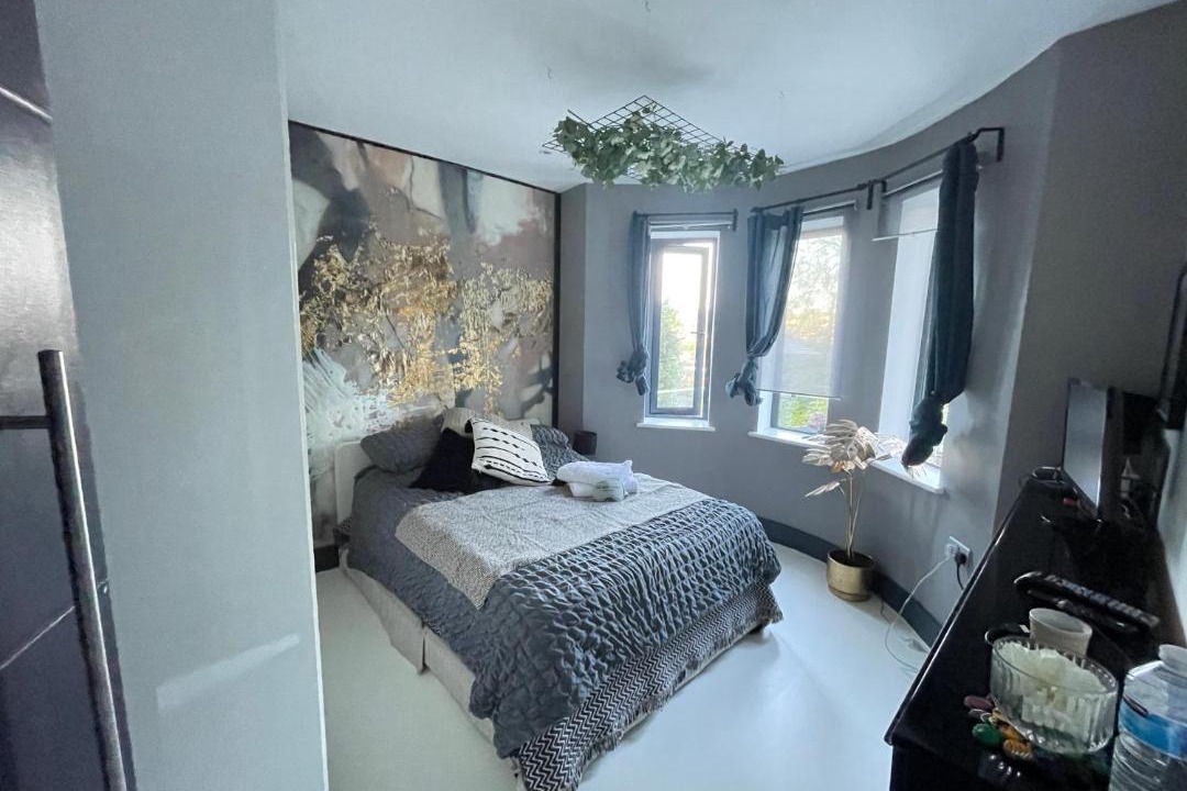 Photo of Bedroom in Caterham