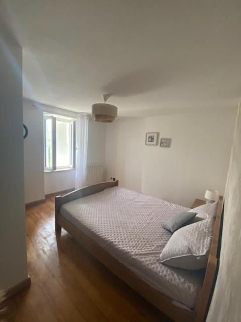 Photo of Bedroom in Barbezieux-Saint-Hilaire